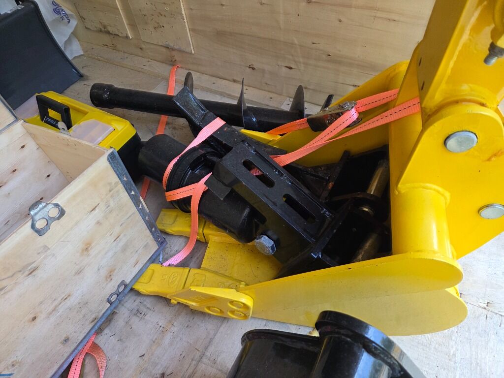 Grävmaskin Rippa R330 Helt Ny - Excavadora: foto 4 Grävmaskin Rippa R330 Helt Ny - Excavadora: foto 4