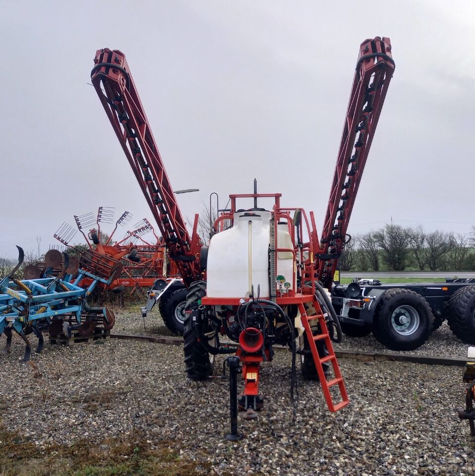 Bargam 2700 Elios 24m. Trailersprøjte. - Implemento para Maquinaria agrícola: foto 2 Bargam 2700 Elios 24m. Trailersprøjte. - Implemento para Maquinaria agrícola: foto 2