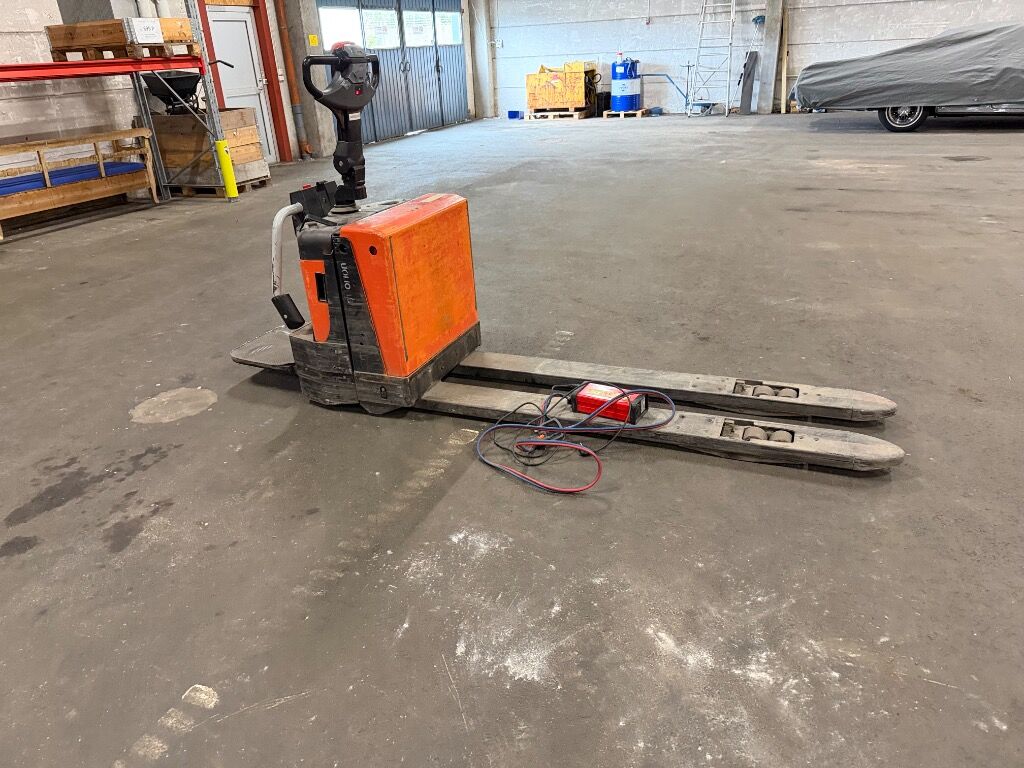 Låglyftare BT LPE200/8 - Carretilla elevadora: foto 1 Låglyftare BT LPE200/8 - Carretilla elevadora: foto 1