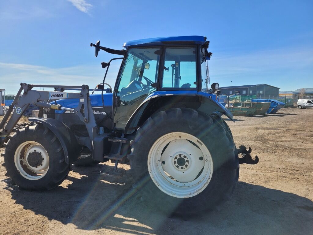 Traktor NEW HOLLAND TM120 4WD 4x4 med Vreten frontlastare - Maquinaria agrícola: foto 4 Traktor NEW HOLLAND TM120 4WD 4x4 med Vreten frontlastare - Maquinaria agrícola: foto 4