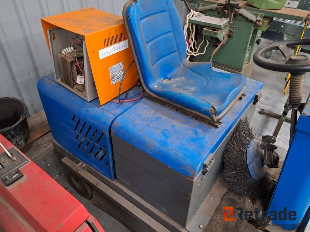 Fejemaskine ISAL 110 E - Maquinaria de construcción: foto 5 Fejemaskine ISAL 110 E - Maquinaria de construcción: foto 5