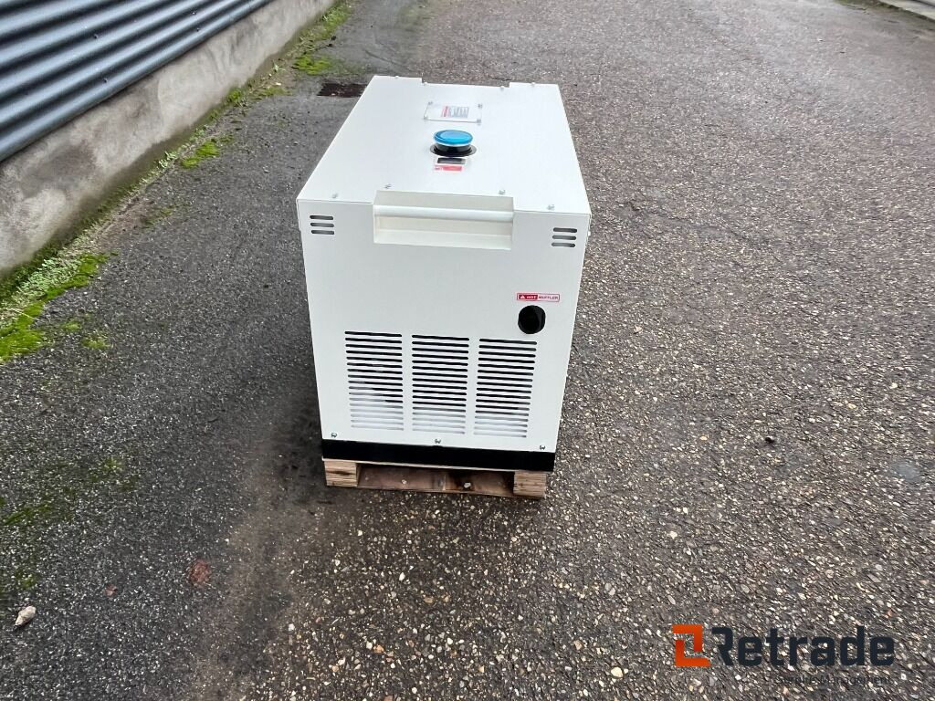 Generator COMPAL POWER VG - R 110 - 10 KW Diesel Generator 10 KW - Maquinaria de construcción: foto 3 Generator COMPAL POWER VG - R 110 - 10 KW Diesel Generator 10 KW - Maquinaria de construcción: foto 3