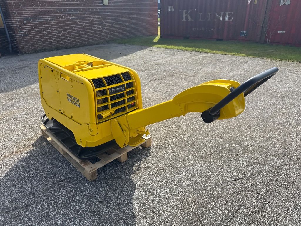 Pladevibrator Wacker Neuson Dpu80lec770 - Maquinaria de construcción: foto 4 Pladevibrator Wacker Neuson Dpu80lec770 - Maquinaria de construcción: foto 4