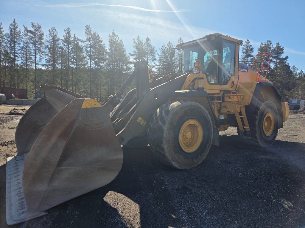 VOLVO L180H 2019 MOD VEKT SPAKSTYRING SKUFFE - Maquinaria de construcción: foto 1 VOLVO L180H 2019 MOD VEKT SPAKSTYRING SKUFFE - Maquinaria de construcción: foto 1