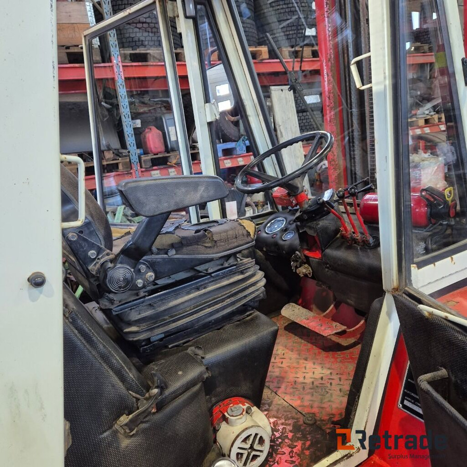 Leasing financiero de  Gaffeltruck MANITOU MC 30 leasing Gaffeltruck MANITOU MC 30: foto 12