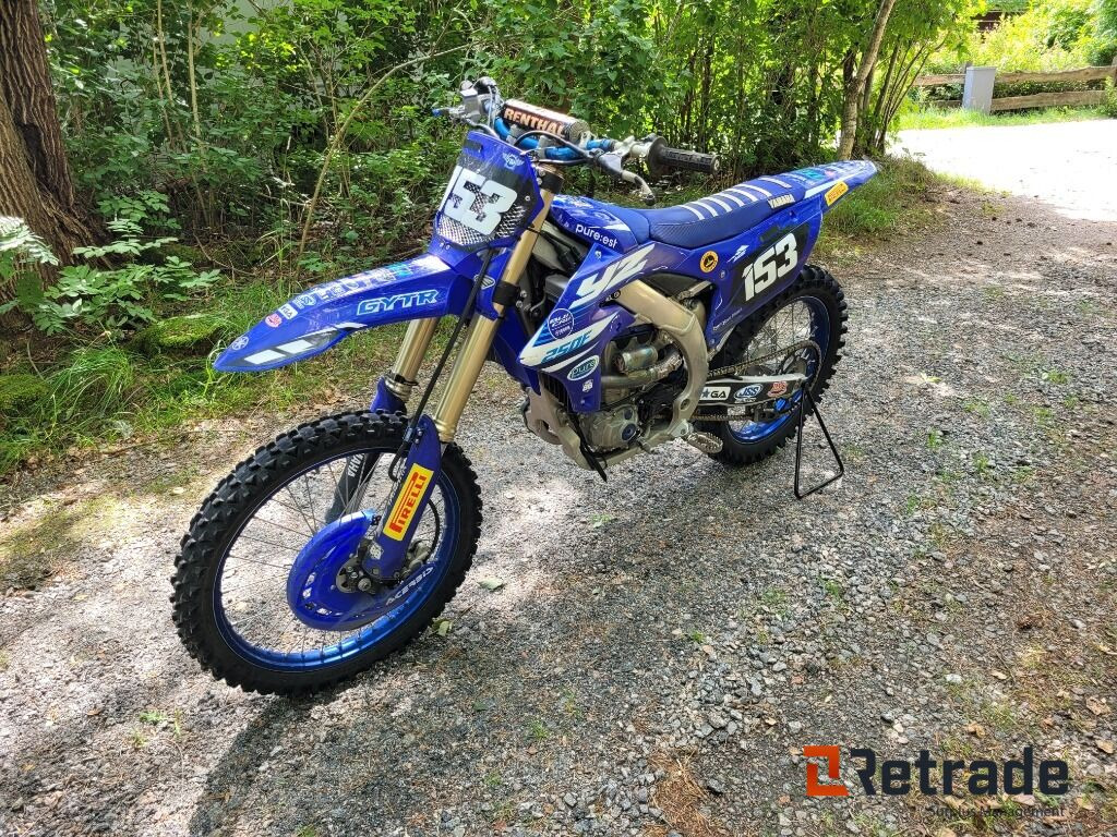 Motorcykel motocross Yamaha YZ250F - Motocicleta: foto 1 Motorcykel motocross Yamaha YZ250F - Motocicleta: foto 1