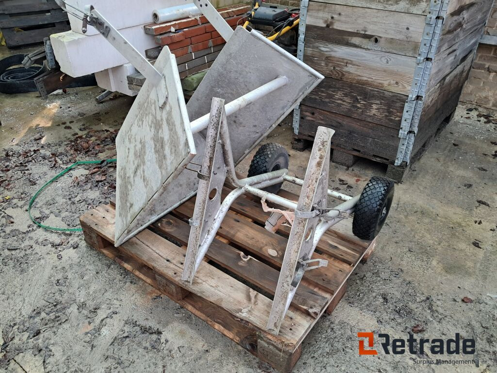Tragt og hjulstel til transportbånd Til Soroto - Piezas de recambio para Cinta transportadora: foto 2 Tragt og hjulstel til transportbånd Til Soroto - Piezas de recambio para Cinta transportadora: foto 2