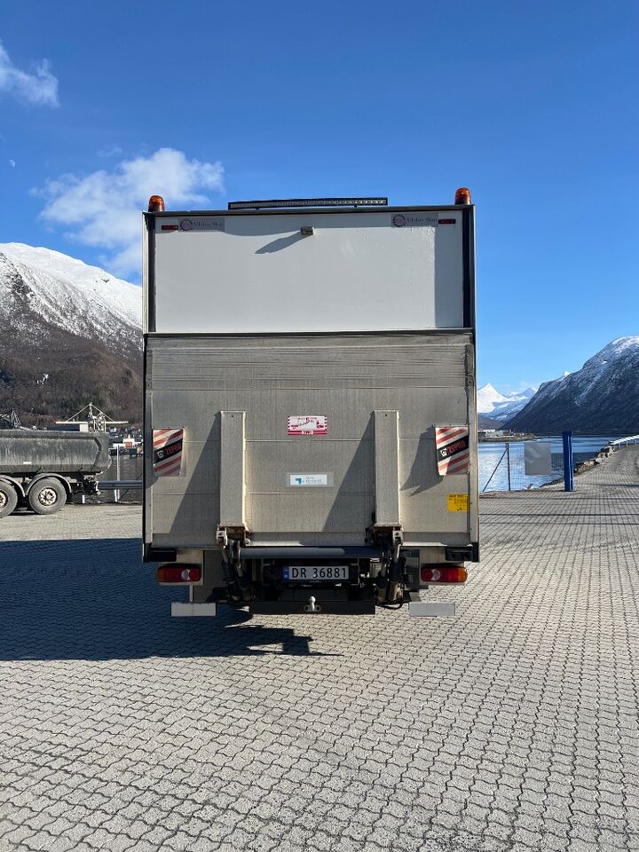 Skapbil Mitsubishi 2017 Fuso Canter 4wd verksted innredet . Dobbelkabin - Camión caja cerrada: foto 4 Skapbil Mitsubishi 2017 Fuso Canter 4wd verksted innredet . Dobbelkabin - Camión caja cerrada: foto 4