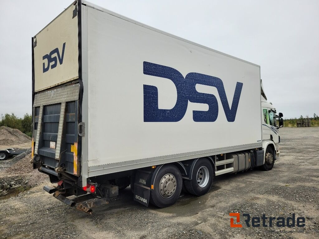 Skåpbil SCANIA P420LB6X2*4MNB - Euro 5 - Camión caja cerrada: foto 4 Skåpbil SCANIA P420LB6X2*4MNB - Euro 5 - Camión caja cerrada: foto 4