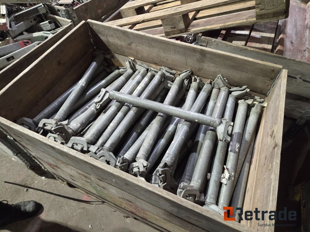 Ställningsmaterial Pluseight / Plus 8 / +8 - Equipo de construcción: foto 1 Ställningsmaterial Pluseight / Plus 8 / +8 - Equipo de construcción: foto 1