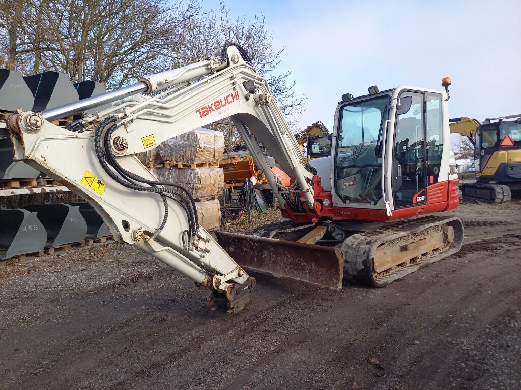 Takeuchi TB290 gravemaskine / Excavator - Excavadora de cadenas: foto 1 Takeuchi TB290 gravemaskine / Excavator - Excavadora de cadenas: foto 1