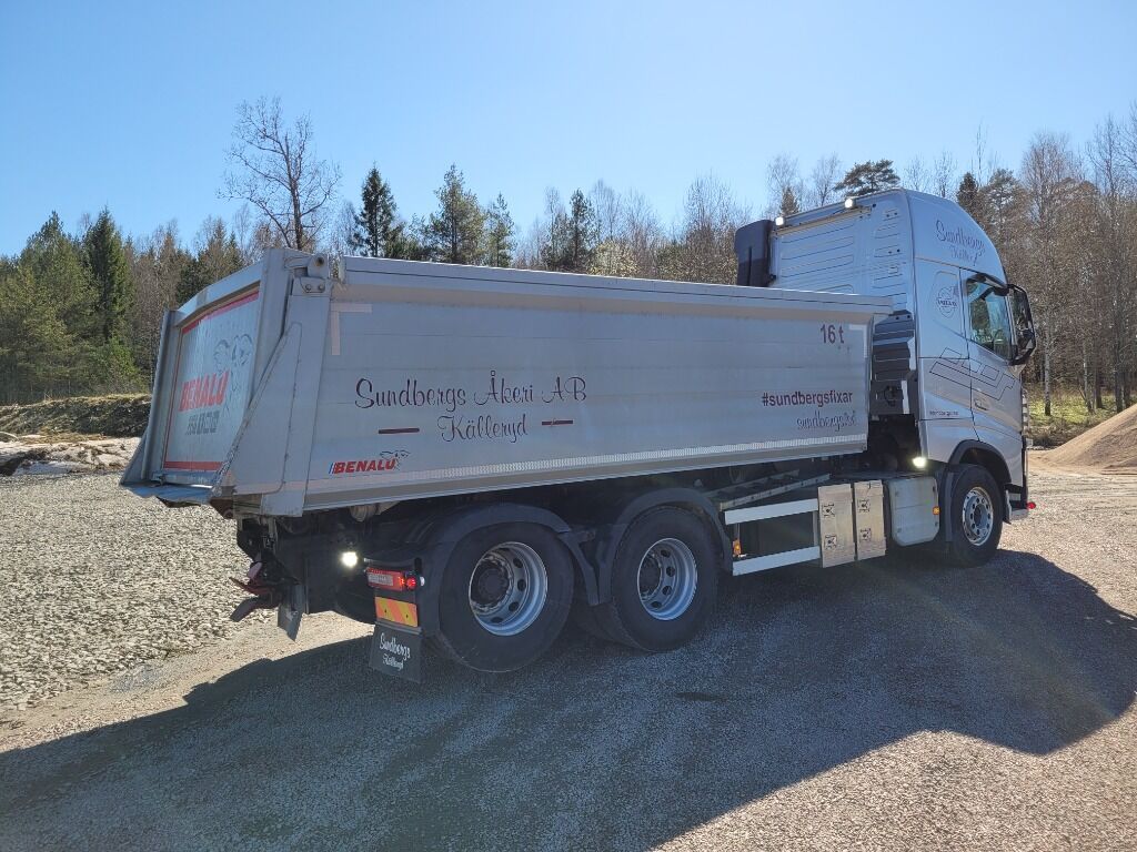 Tippbil Benalu Volvo FH 500 62TR Euro 6 - Volquete camión: foto 3 Tippbil Benalu Volvo FH 500 62TR Euro 6 - Volquete camión: foto 3