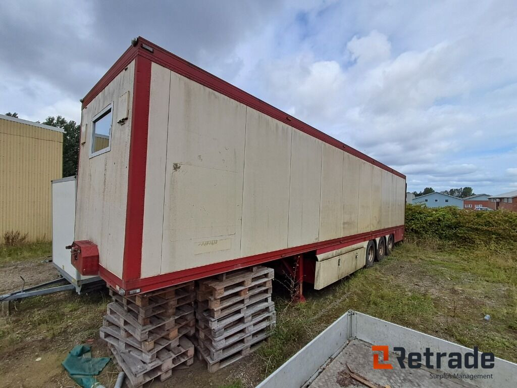 Trailer Schmitz Sættevogn m. kontor - Caja cerrada semirremolque: foto 1 Trailer Schmitz Sættevogn m. kontor - Caja cerrada semirremolque: foto 1