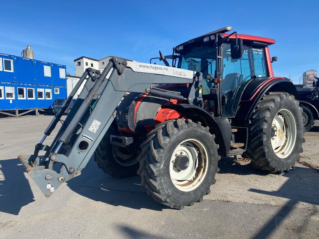 Traktor VALTRA N121 - Tractor: foto 1 Traktor VALTRA N121 - Tractor: foto 1