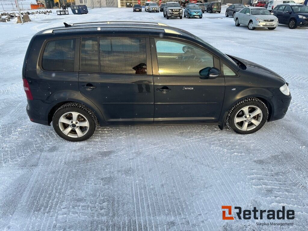 Volkswagen Touran - 2010 modell - Lav KM - Div. feil - Coche: foto 2 Volkswagen Touran - 2010 modell - Lav KM - Div. feil - Coche: foto 2