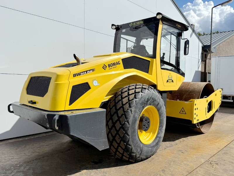 Bomag BW211DH-5 - German Machine / Only 1311 Hours - Rodillo: foto 5 Bomag BW211DH-5 - German Machine / Only 1311 Hours - Rodillo: foto 5