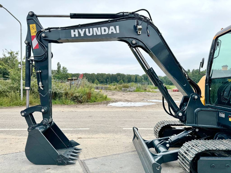 Miniexcavadora Hyundai HX60 - New / Unused / 2024 Model: foto 9
