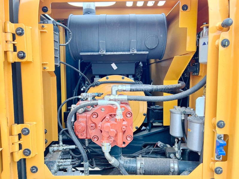 Excavadora de cadenas Hyundai R140L - New / Unused / 2025 Model: foto 17