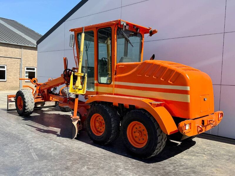 New Holland F106.6A - CE / German Machine / Only 8800 Hours - Grader: foto 2 New Holland F106.6A - CE / German Machine / Only 8800 Hours - Grader: foto 2