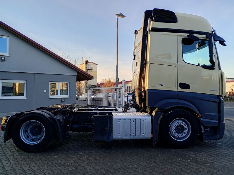 Mercedes-Benz Actros 1845 - Cabeza tractora: foto 4 Mercedes-Benz Actros 1845 - Cabeza tractora: foto 4