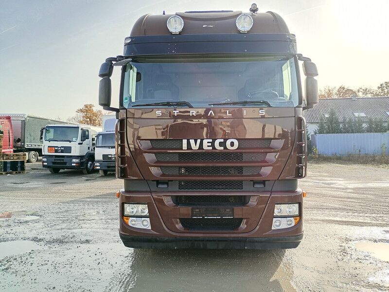 Iveco AS260S42Y/FS CM BDF HIAB 144E-4 Hiduo12,7m (9) - Camión lona, Camión grúa: foto 4 Iveco AS260S42Y/FS CM BDF HIAB 144E-4 Hiduo12,7m (9) - Camión lona, Camión grúa: foto 4
