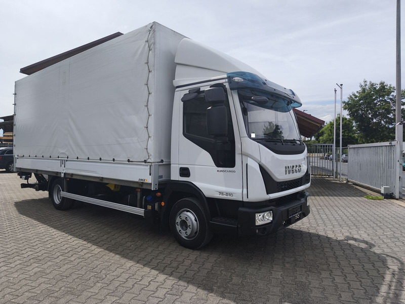 Iveco Eurocargo 75-210 Plane 3-Sitzer 4x2 Euro 6 LBW (20) - Camión lona: foto 2 Iveco Eurocargo 75-210 Plane 3-Sitzer 4x2 Euro 6 LBW (20) - Camión lona: foto 2