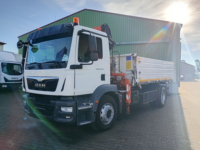 MAN TGM 18.290 - Volquete camión, Camión grúa: foto 4 MAN TGM 18.290 - Volquete camión, Camión grúa: foto 4