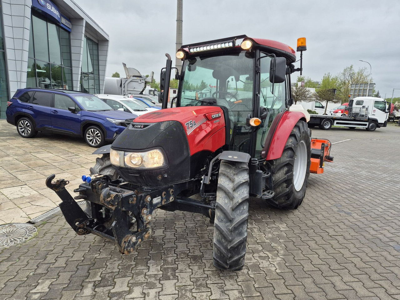 CASE IH Farmall 75 / 2022 / Only 1853 MTH / Sweeper + Plow Extra / 1 OWN - Tractor: foto 2 CASE IH Farmall 75 / 2022 / Only 1853 MTH / Sweeper + Plow Extra / 1 OWN - Tractor: foto 2