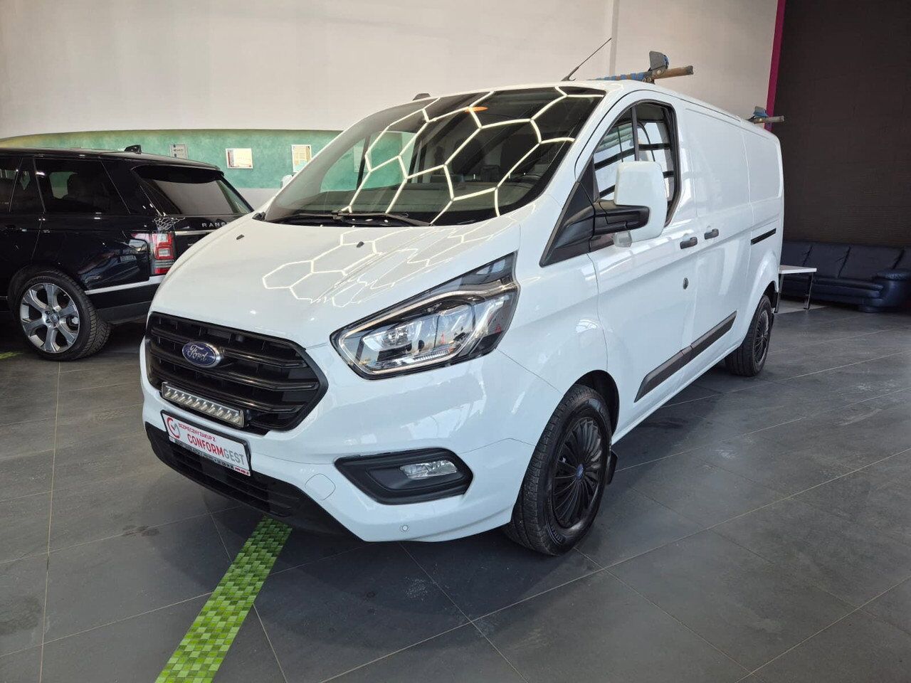 Ford Transit Custom 300 / 2.0 TDCi Automat - Furgoneta pequeña: foto 2 Ford Transit Custom 300 / 2.0 TDCi Automat - Furgoneta pequeña: foto 2