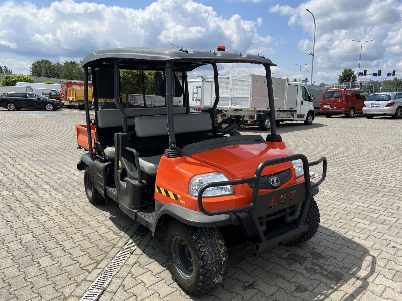 Kubota RTV 1140 / Double cabin + tipper/ 4X4 / Chepper P RTV 1140 / Double cabin + tipper/ 4X4 / Chepper Price - Cuadrimoto: foto 2 Kubota RTV 1140 / Double cabin + tipper/ 4X4 / Chepper P RTV 1140 / Double cabin + tipper/ 4X4 / Chepper Price - Cuadrimoto: foto 2