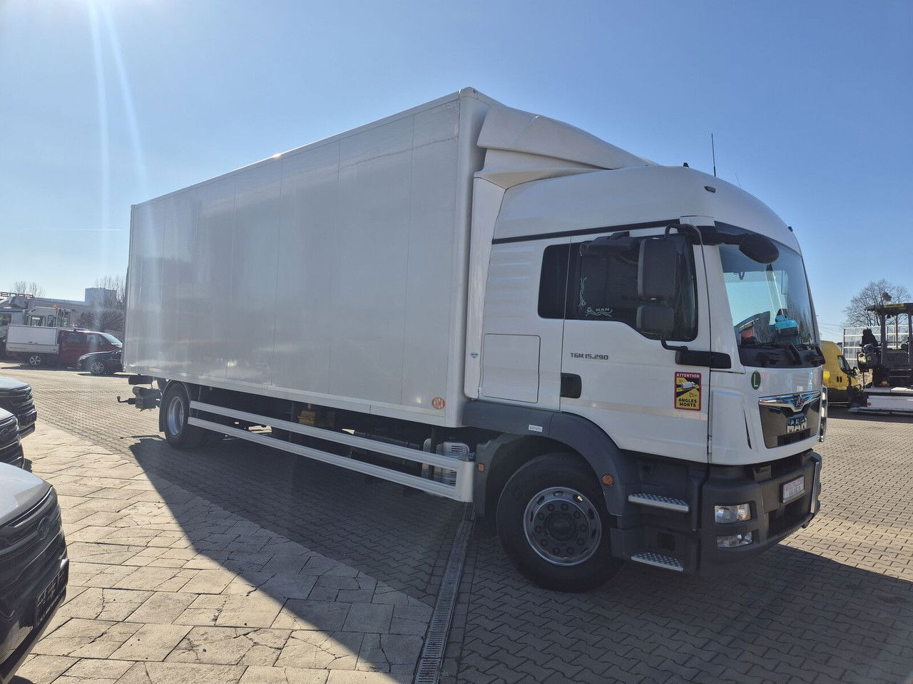 MAN TGM 15.290 High Container / Serviced / 1 Owner - Camión caja cerrada: foto 5 MAN TGM 15.290 High Container / Serviced / 1 Owner - Camión caja cerrada: foto 5