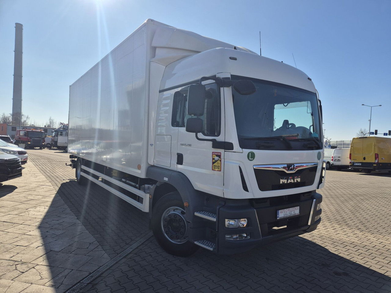 MAN TGM 15.290 High Container / Serviced / 1 Owner - Camión caja cerrada: foto 4 MAN TGM 15.290 High Container / Serviced / 1 Owner - Camión caja cerrada: foto 4