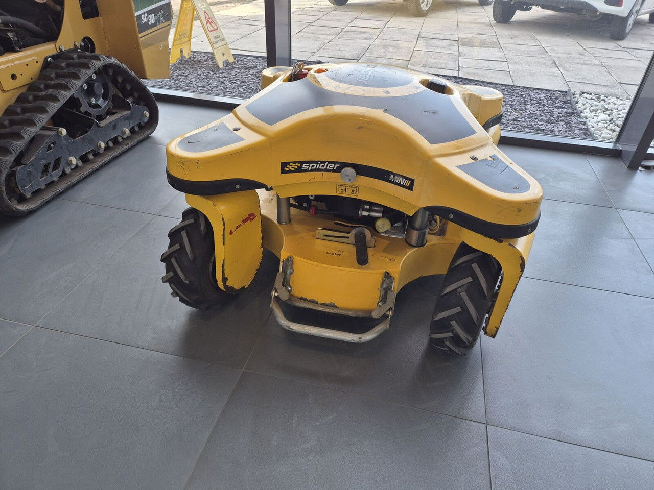 MINI Mini Spider II / 4X4 / NEW Service / Works Great - Cortacésped: foto 3 MINI Mini Spider II / 4X4 / NEW Service / Works Great - Cortacésped: foto 3