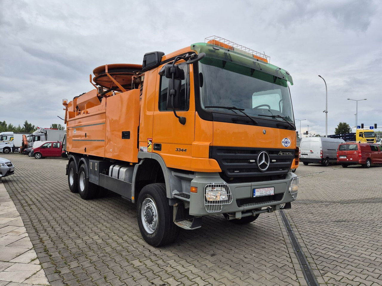 Mercedes-Benz Actros 3344 /6X6 / Wiedemann / Works Great / NO Rust / capt8m3+ - Limpieza de alcantarillado: foto 4 Mercedes-Benz Actros 3344 /6X6 / Wiedemann / Works Great / NO Rust / capt8m3+ - Limpieza de alcantarillado: foto 4