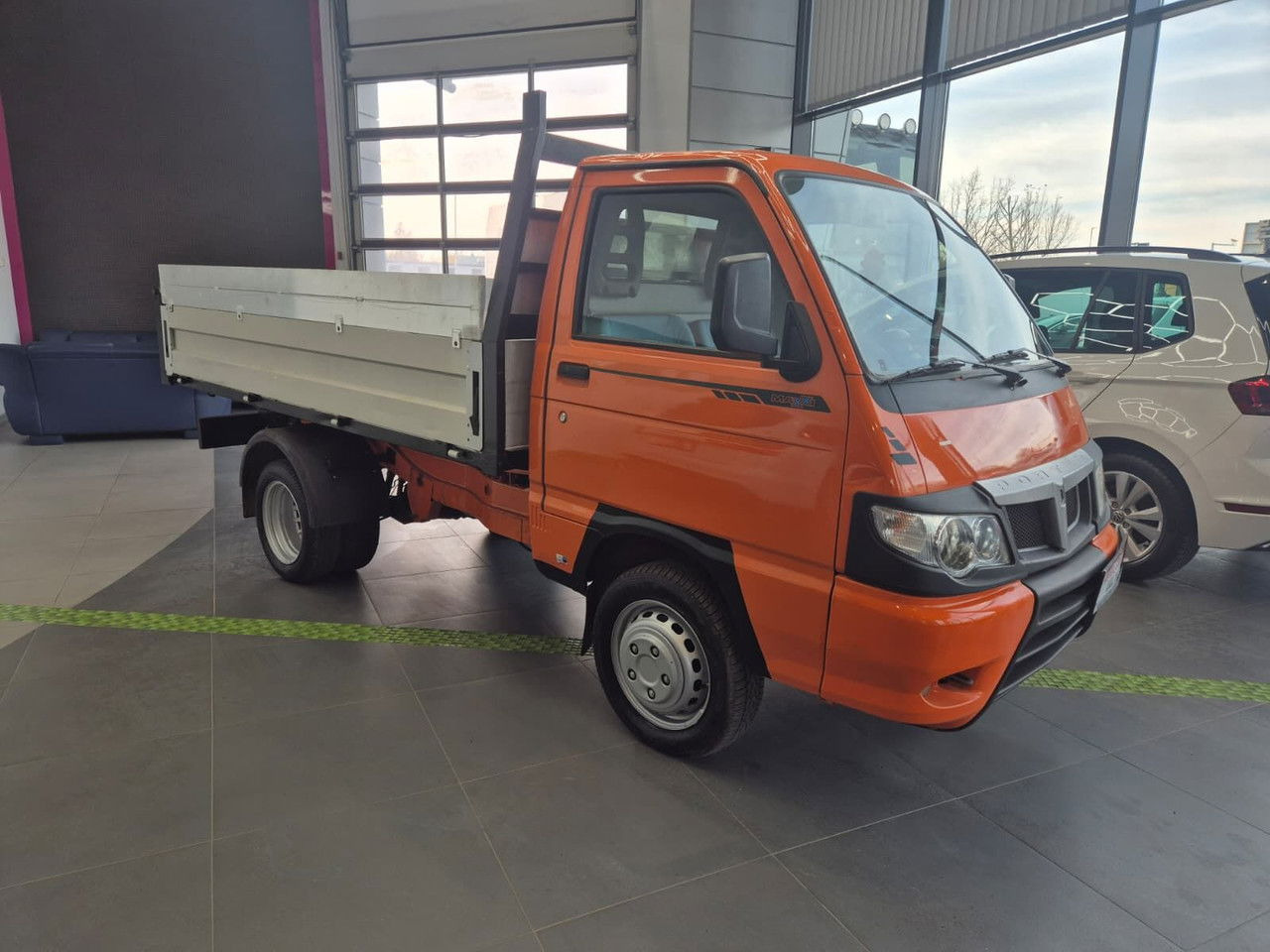 PIAGGIO Porter Maxxi eXtra / Kipper / 1 Owner / LOW KM - Volquete furgoneta: foto 5 PIAGGIO Porter Maxxi eXtra / Kipper / 1 Owner / LOW KM - Volquete furgoneta: foto 5