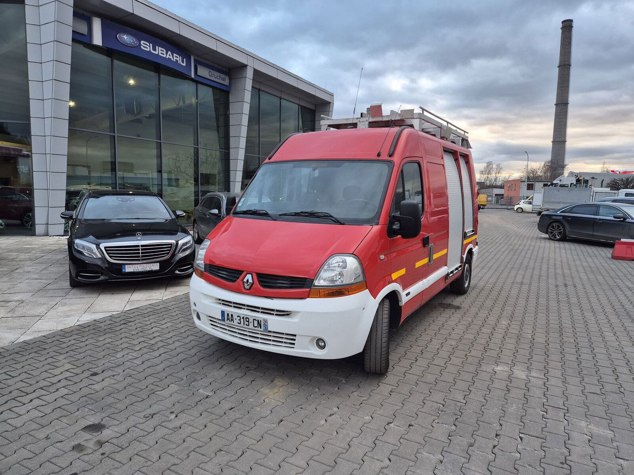 Renault Master 2.5 DCi / Only 25TKM / Like NEW / WE Have 3 THE Same Renault Master 2.5 DCi / Only 25TKM / Like NEW / WE Have 3 THE Same - Camión de bomberos: foto 3 Renault Master 2.5 DCi / Only 25TKM / Like NEW / WE Have 3 THE Same Renault Master 2.5 DCi / Only 25TKM / Like NEW / WE Have 3 THE Same - Camión de bomberos: foto 3