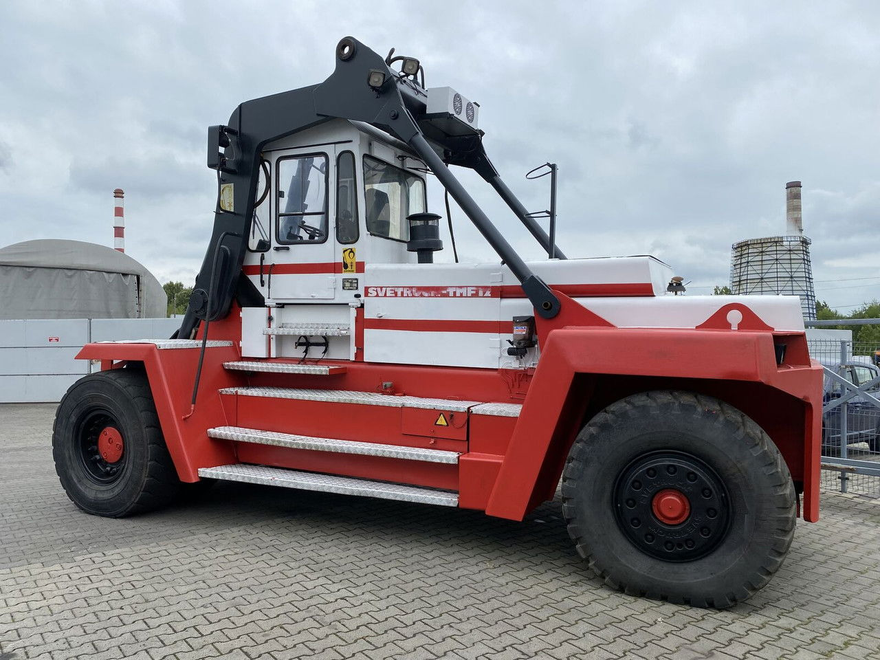 SVETRUCK TMF 12/9 HB / 1 Owner / Elme Spreader / Wood LOG A RM - Reach stacker: foto 2 SVETRUCK TMF 12/9 HB / 1 Owner / Elme Spreader / Wood LOG A RM - Reach stacker: foto 2