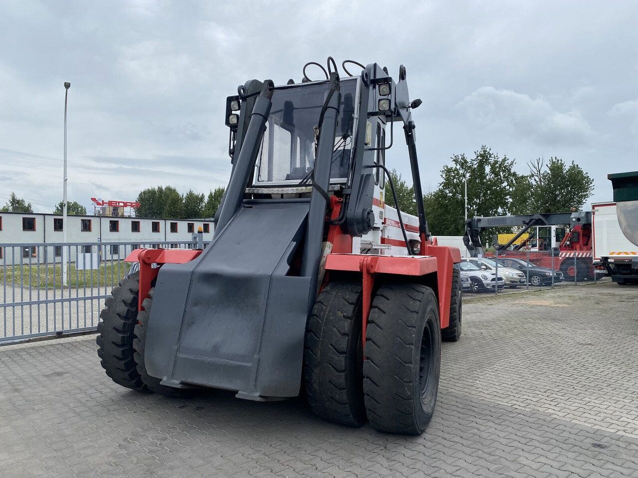 Svetruck TMF 12/9 HB / 1 Owner / Elme Spreader / Wood LOG A RM - Reach stacker: foto 5 Svetruck TMF 12/9 HB / 1 Owner / Elme Spreader / Wood LOG A RM - Reach stacker: foto 5