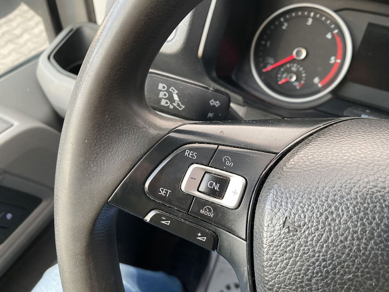 Furgoneta VOLKSWAGEN Crafter 2.0 TDI 177HP / High Container / Lift 750KG / Super Cond: foto 20