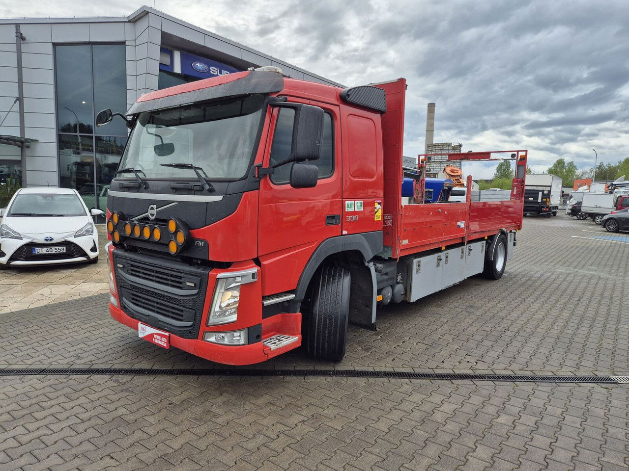Volvo FM 330 Webasto / HDS Hiab / 1 Owner Volvo FM 330 Webasto / HDS Hiab / 1 Owner - Camión caja abierta, Camión grúa: foto 3 Volvo FM 330 Webasto / HDS Hiab / 1 Owner Volvo FM 330 Webasto / HDS Hiab / 1 Owner - Camión caja abierta, Camión grúa: foto 3