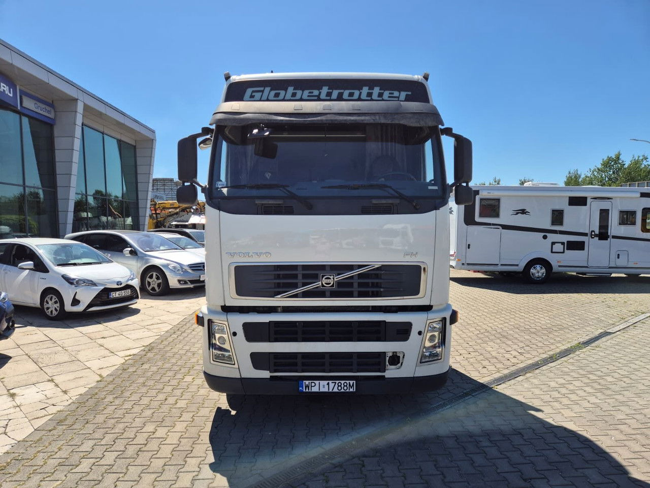 Volvo FM 420 Platform / Works Great - Camión caja abierta: foto 4 Volvo FM 420 Platform / Works Great - Camión caja abierta: foto 4