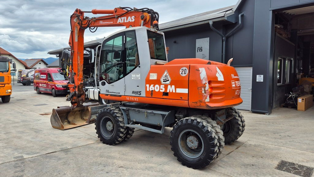 Atlas 1605 - 2005 Year - 2X Buckets - Excavadora de ruedas: foto 4 Atlas 1605 - 2005 Year - 2X Buckets - Excavadora de ruedas: foto 4