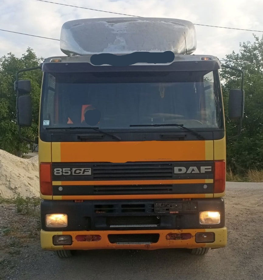 DAF CF 85.430 4x2 tractor unit - euro 2 - manual ZF - Cabeza tractora: foto 2 DAF CF 85.430 4x2 tractor unit - euro 2 - manual ZF - Cabeza tractora: foto 2