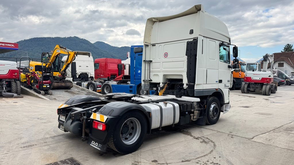 DAF XF 460 FT 4x2 tractor unit - retarder - Cabeza tractora: foto 5 DAF XF 460 FT 4x2 tractor unit - retarder - Cabeza tractora: foto 5