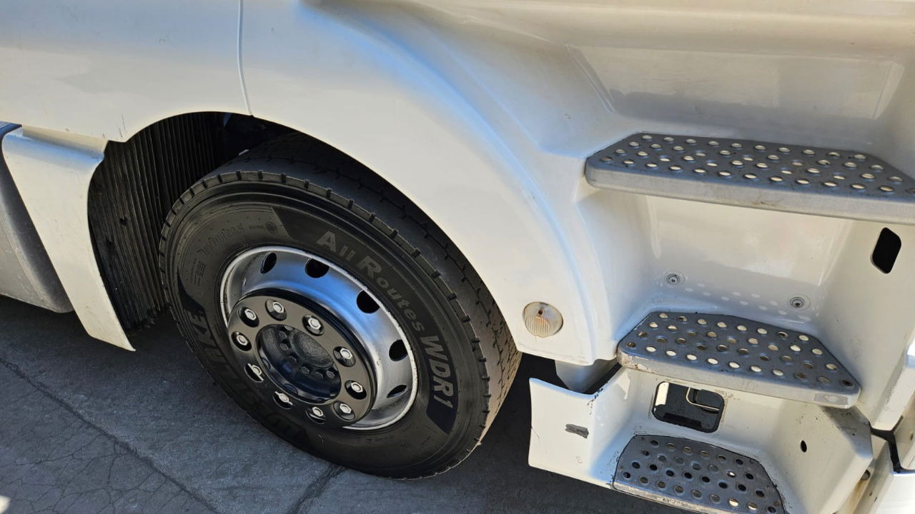 Cabeza tractora MAN TGA 18.413 4X2 tractor unit: foto 8