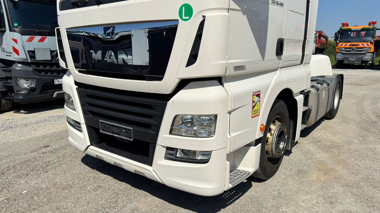 MAN TGX 18.460 4X2 tractor unit -retarder - Cabeza tractora: foto 2 MAN TGX 18.460 4X2 tractor unit -retarder - Cabeza tractora: foto 2