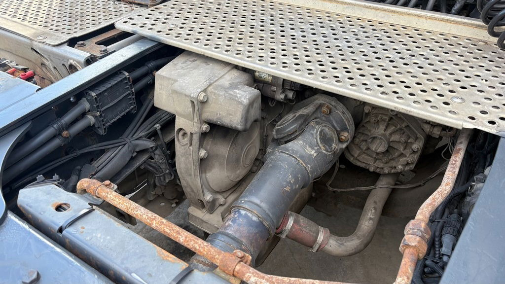 Mercedes-Benz Actros 1846 L 4x2 tractor unit - retarder - Cabeza tractora: foto 4 Mercedes-Benz Actros 1846 L 4x2 tractor unit - retarder - Cabeza tractora: foto 4