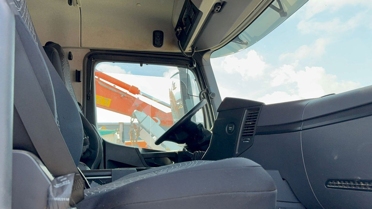 Mercedes-Benz Arocs 1851 LS HAD 4X4 - Euro 6 - retarder - tipper hydraulics - Cabeza tractora: foto 3 Mercedes-Benz Arocs 1851 LS HAD 4X4 - Euro 6 - retarder - tipper hydraulics - Cabeza tractora: foto 3