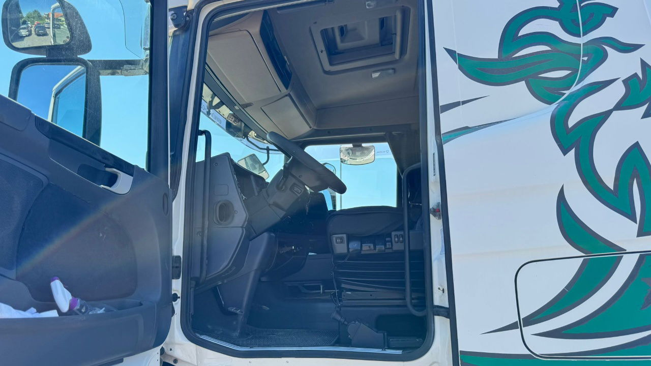 Leasing financiero de  Scania R500 V8 4x2 - retarder - tipp. hydraulics leasing Scania R500 V8 4x2 - retarder - tipp. hydraulics: foto 13