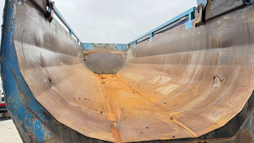 Leasing financiero de Kaiser Robuste 2 axle tipper trailer - hydr. back leasing Kaiser Robuste 2 axle tipper trailer - hydr. back: foto 9 Leasing financiero de Kaiser Robuste 2 axle tipper trailer - hydr. back leasing Kaiser Robuste 2 axle tipper trailer - hydr. back: foto 9